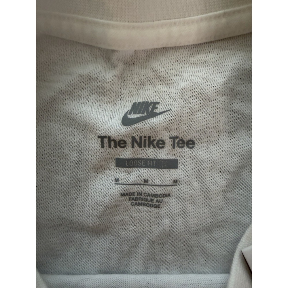 Nike Sportswear Essential Womens Cropped T-Shirt White Black Logo Medium New - Picture 3 of 8